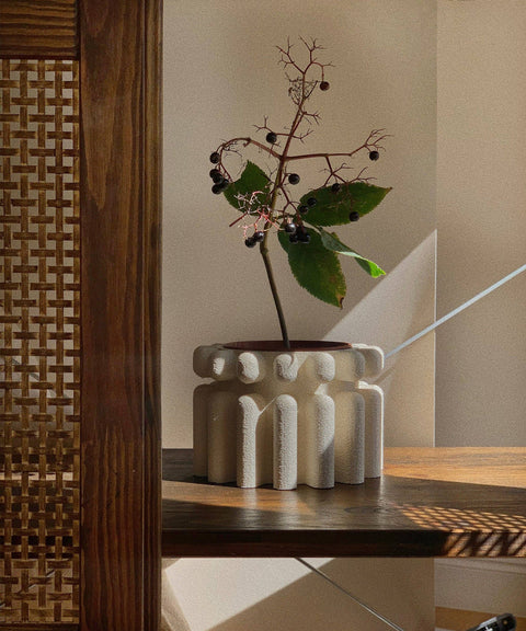 Mono | Plant Pot 01 | Sandstone: Sandstone