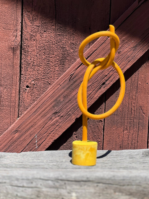 Small Knots: Natural / Double Knot ~12-14" / Standing with Base