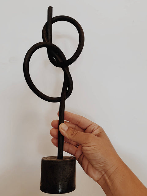 Small Knots: Natural / Double Knot ~12-14" / Standing with Base