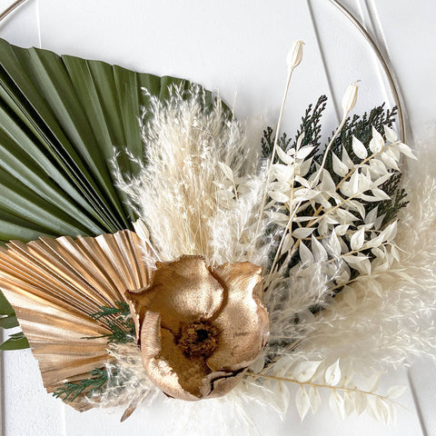 Green & Gold Dried Flower Wreath: 10