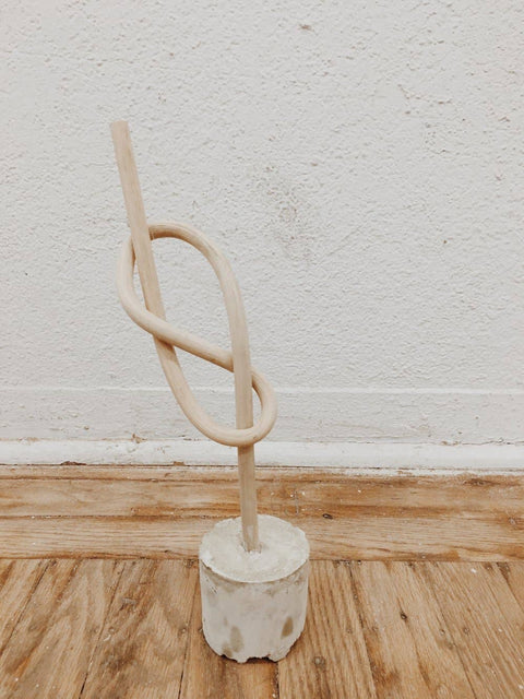Small Knots: Natural / Double Knot ~12-14" / Standing with Base