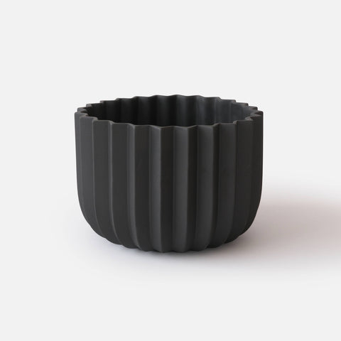 9" Wrap Ceramic Planter | Black