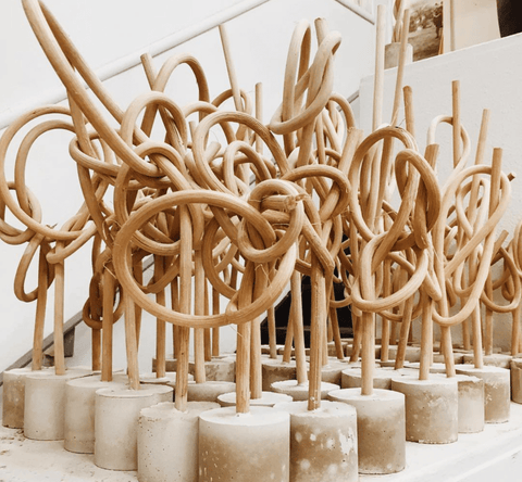 Small Knots: Natural / Double Knot ~12-14" / Standing with Base